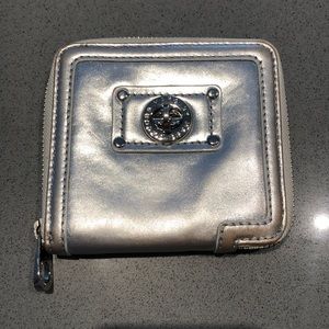 ‼️NEED THIS GONE PRICING! MARC BY MARC JACOBS SMALL ZIP‼️